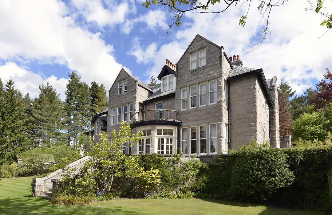 Lys-Na-Greyne Country House-1